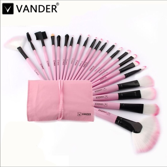 Vander 32 PC Kabuki Makeup Brush Set - Picture 7 of 8